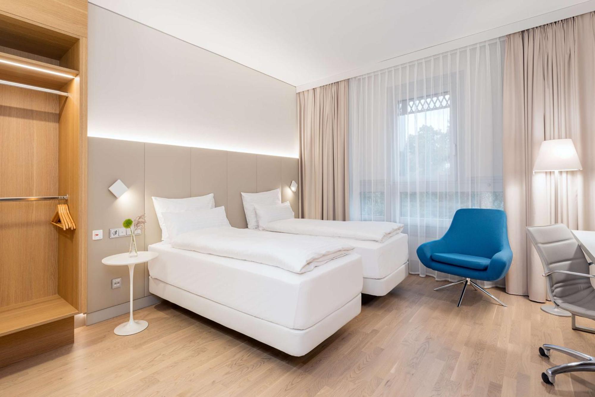 Hotel Nh 4*